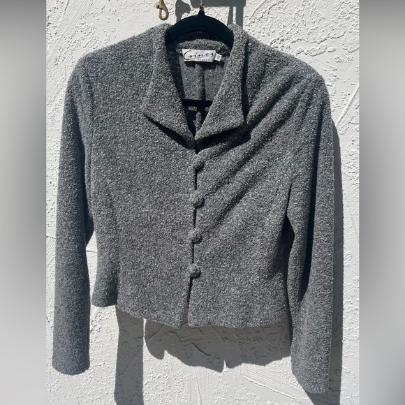 Crines Design Boucle Blazer, Size 38, bought in Paris, tailored bodice, stunning - Picture 1 of 6